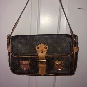 AUTHENTIC Louis Vuitton Handbag